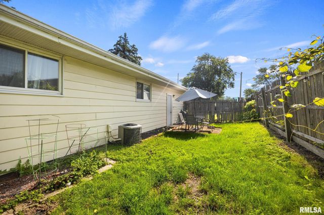 508 W KELLAR Parkway, Peoria, IL 61614