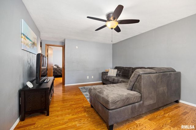 508 W KELLAR Parkway, Peoria, IL 61614