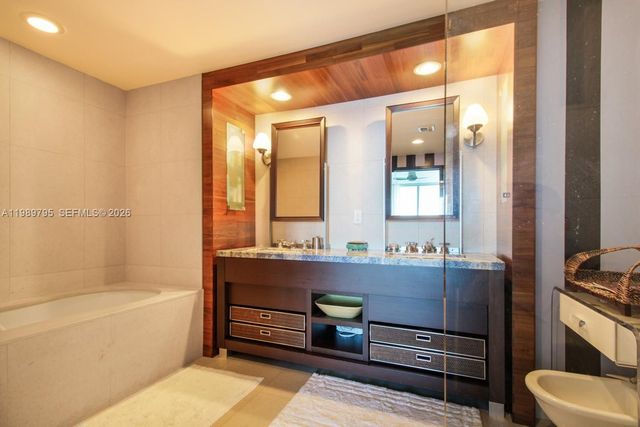 6799 Collins Ave LPH04, Miami Beach, FL 33141