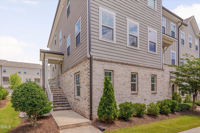 414 Clementine Drive, Cary, NC 27519