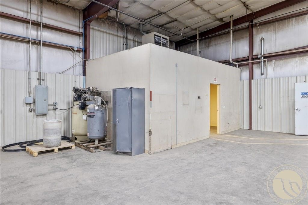 6830 Commercial AVENUE, Billings, MT 59101 photo 18