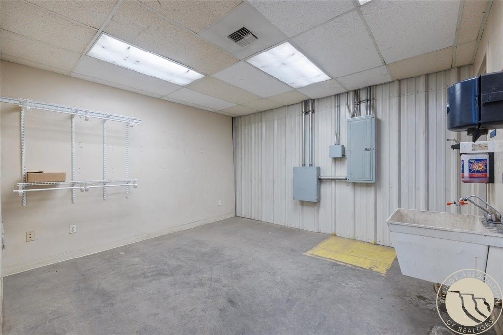 6830 Commercial AVENUE, Billings, MT 59101 photo 19