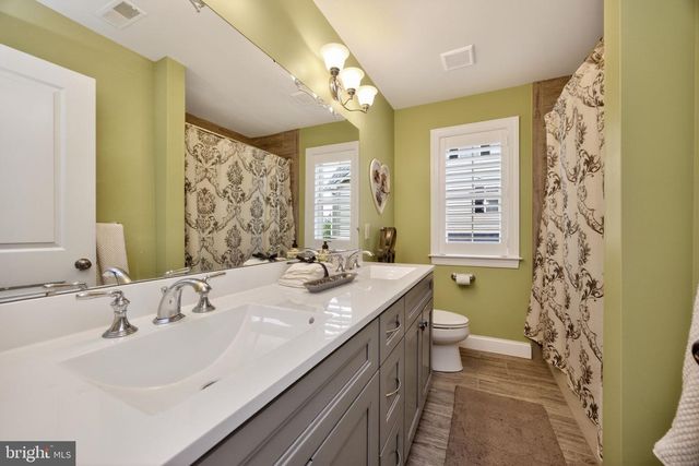 133 MOIR AVE, Conshohocken, PA 19428
