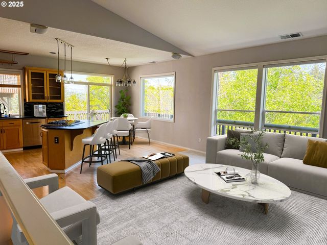 13728 Sw 130TH Pl, Portland, OR 97223