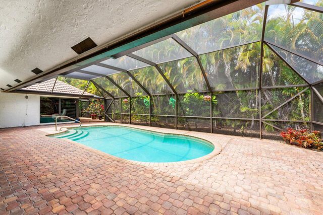 4382 White Cedar Lane, Delray Beach, FL 33445