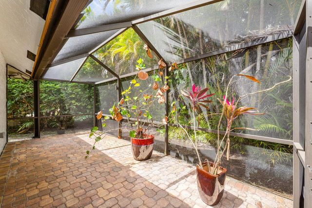 4382 White Cedar Lane, Delray Beach, FL 33445