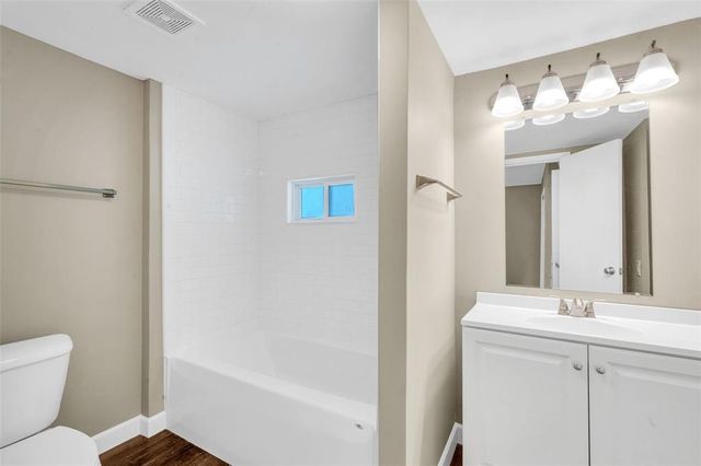 1803 E Belle Avenue, Belleville, IL 62221