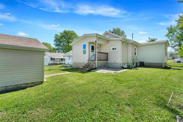 1803 E Belle Avenue, Belleville, IL 62221