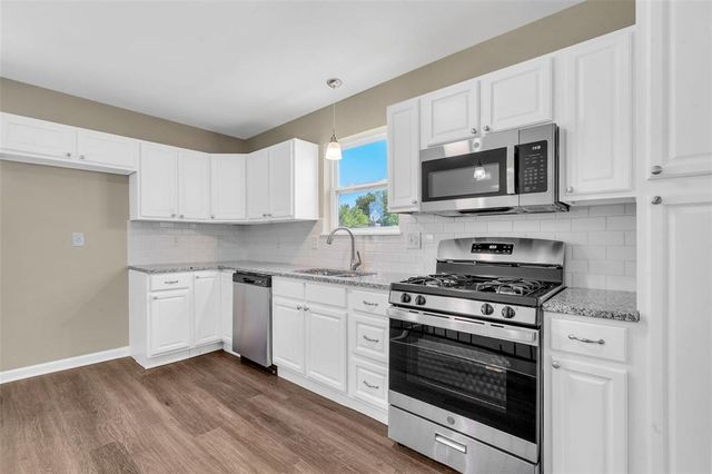 1803 E Belle Avenue, Belleville, IL 62221