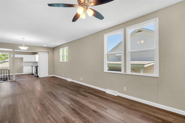 1803 E Belle Avenue, Belleville, IL 62221