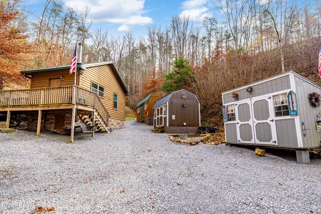 5909 Old Walland Hwy, Walland, TN 37886