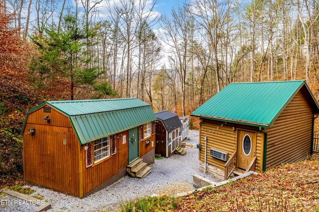 5909 Old Walland Hwy, Walland, TN 37886