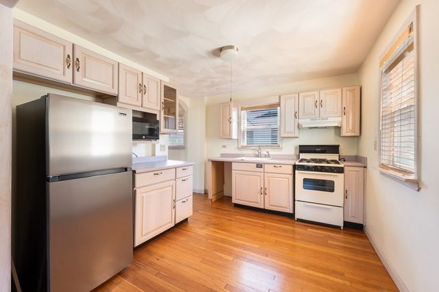 1 Chetwynd Road, Cambridge, MA 02140