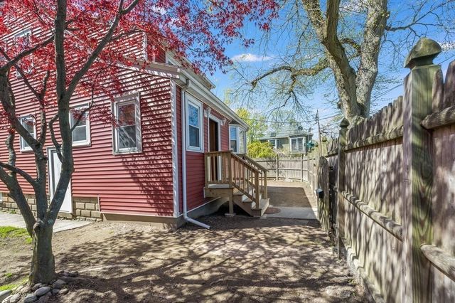 1 Chetwynd Road, Cambridge, MA 02140