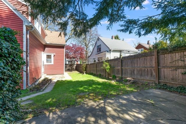 1 Chetwynd Road, Cambridge, MA 02140