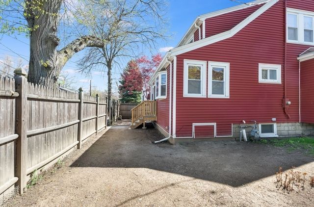 1 Chetwynd Road, Cambridge, MA 02140