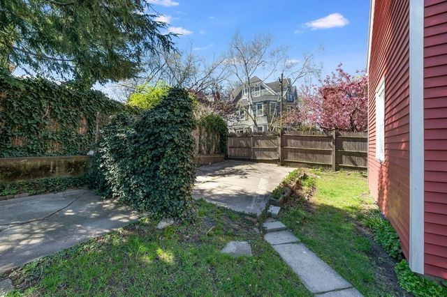 1 Chetwynd Road, Cambridge, MA 02140