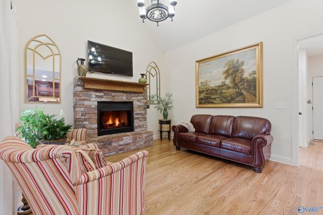 125 Foxfield Drive, Madison, AL 35758