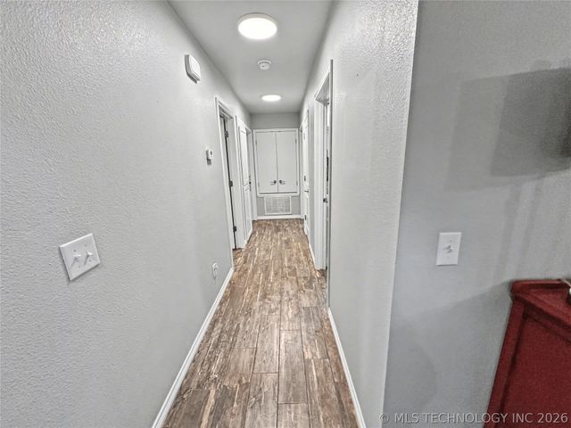 404 E Cottonwood Avenue, Fort Gibson, OK 74434