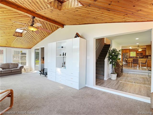 16431 Oak Hill Drive, Fenton, MI 48430