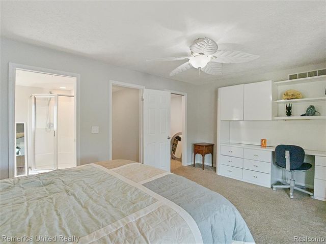 16431 Oak Hill Drive, Fenton, MI 48430
