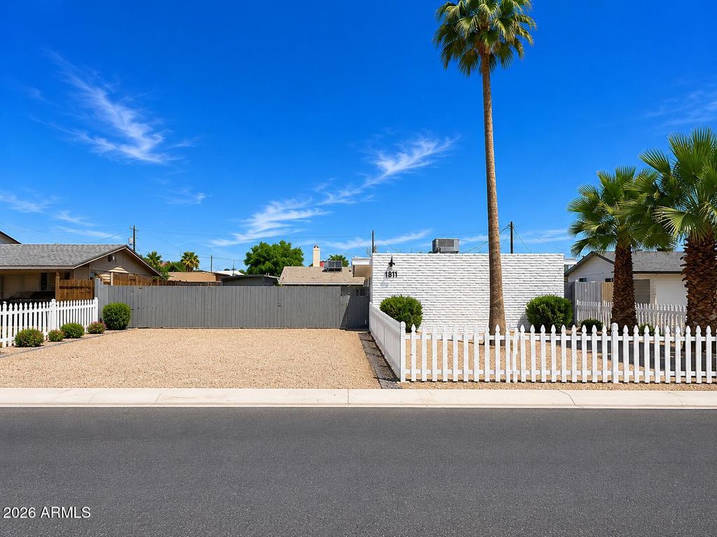 1812 N 31ST Place, Phoenix, AZ 85008 — photo 3