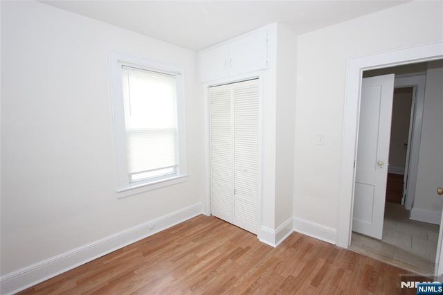 1 West Street 2, Elmwood Park, NJ 07407