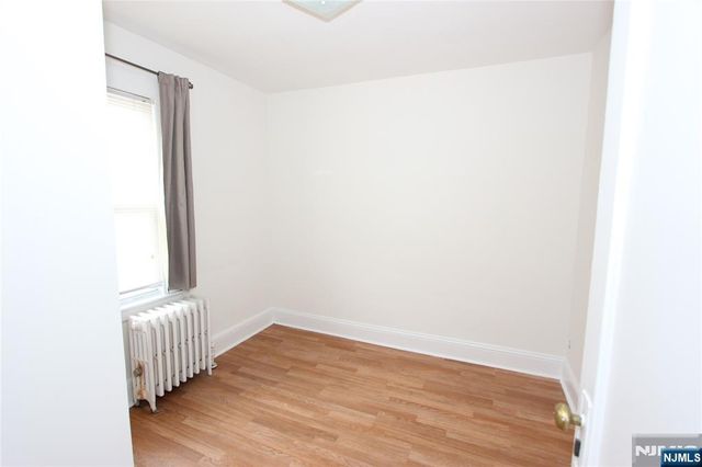 1 West Street 2, Elmwood Park, NJ 07407