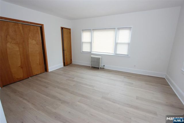 1 West Street 2, Elmwood Park, NJ 07407