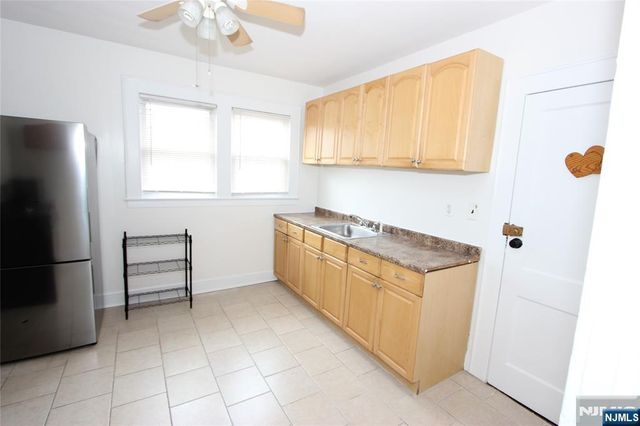 1 West Street 2, Elmwood Park, NJ 07407