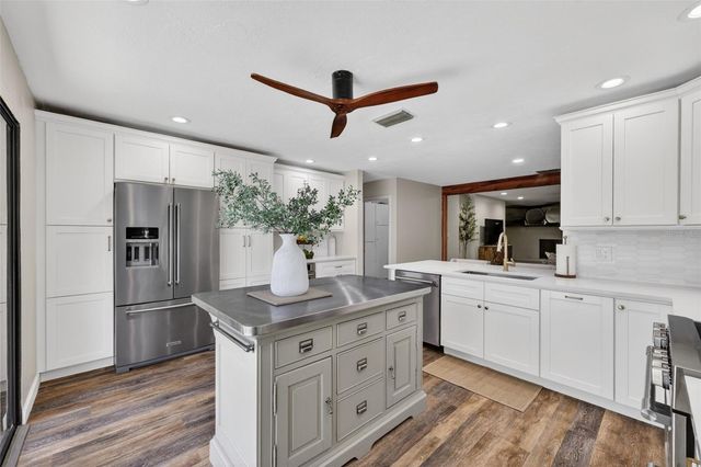 6147 HUPA ROAD, Sarasota, FL 34241