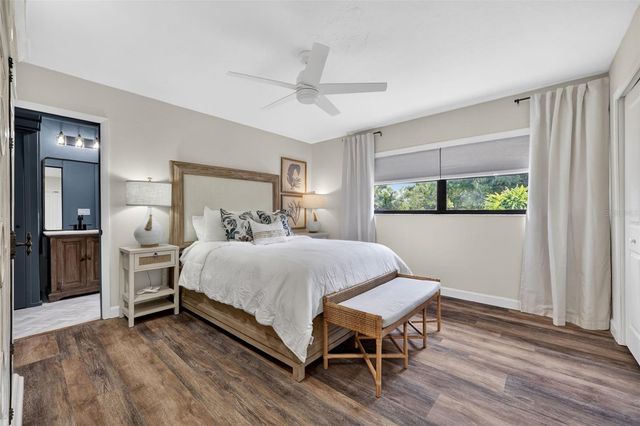 6147 HUPA ROAD, Sarasota, FL 34241