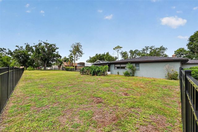 6147 HUPA ROAD, Sarasota, FL 34241