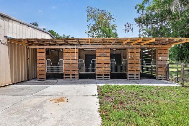 6147 HUPA ROAD, Sarasota, FL 34241
