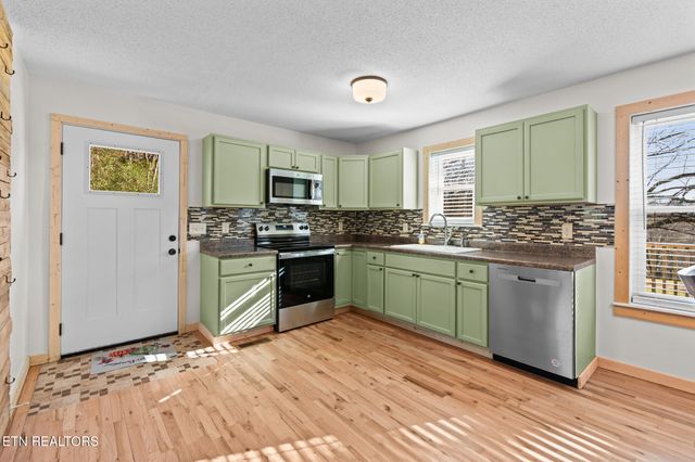 116 Thomas Lane, Kingston, TN 37763