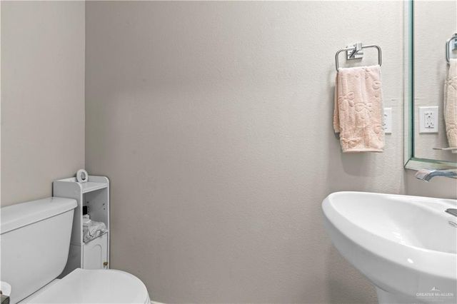 1821 Providence Avenue, Mcallen, TX 78504