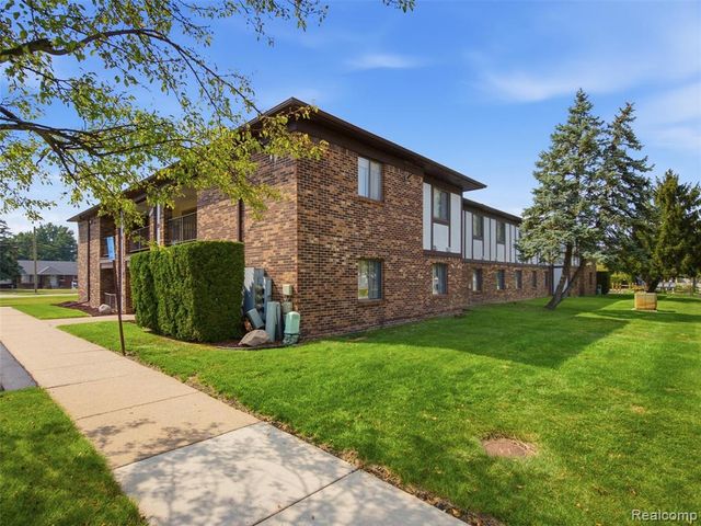 29714 Utica Road, Roseville, MI 48066