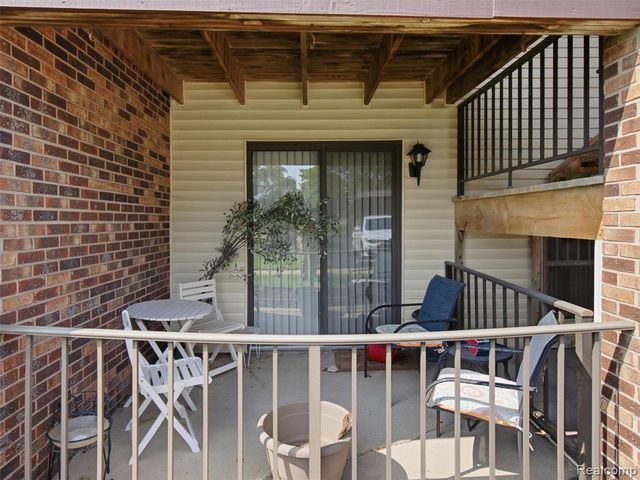 29714 Utica Road, Roseville, MI 48066