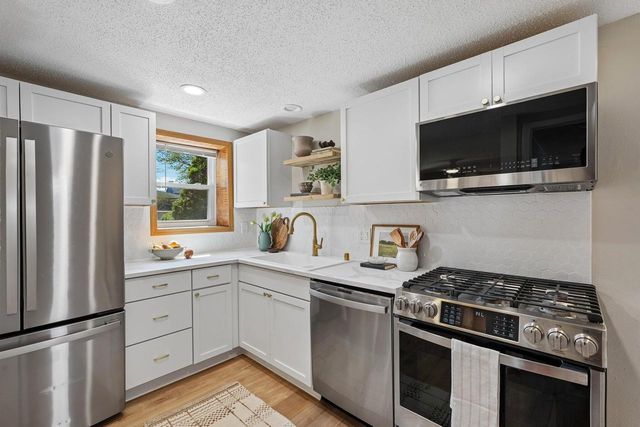 2759 Burrell STREET, Milwaukee, WI 53207