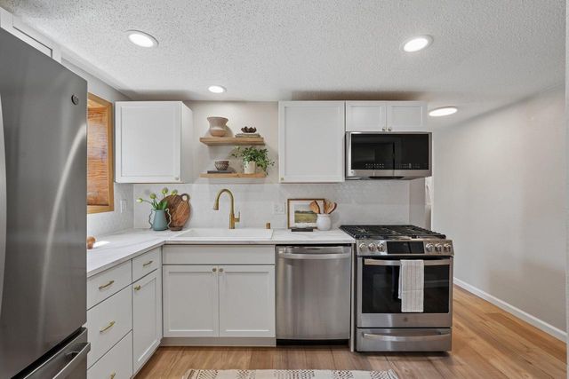 2759 Burrell STREET, Milwaukee, WI 53207