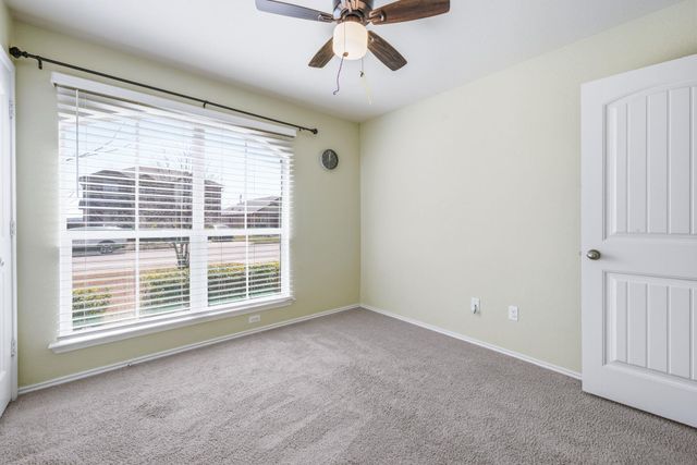 117 Hematite LN, Jarrell, TX 76537