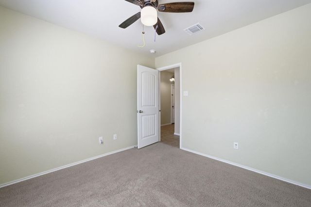 117 Hematite LN, Jarrell, TX 76537