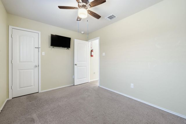 117 Hematite LN, Jarrell, TX 76537