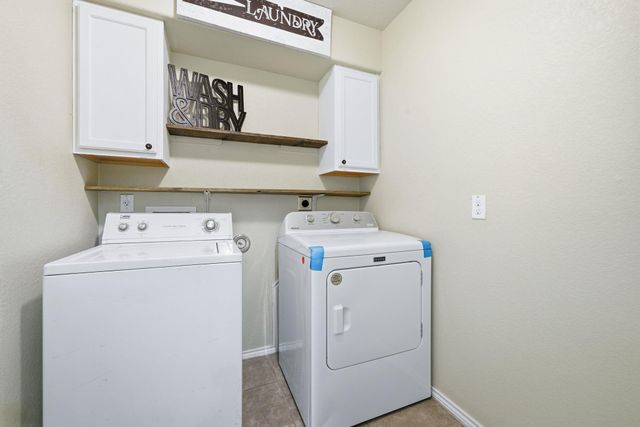 117 Hematite LN, Jarrell, TX 76537