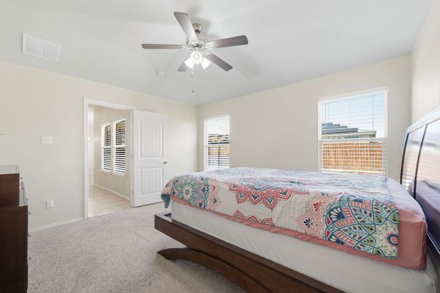 117 Hematite LN, Jarrell, TX 76537