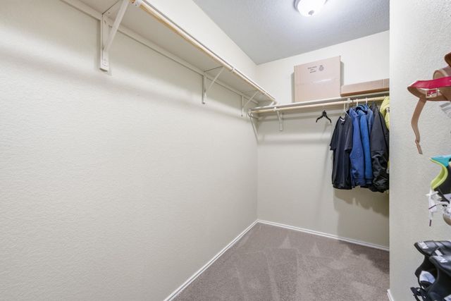 117 Hematite LN, Jarrell, TX 76537