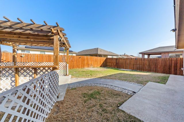 117 Hematite LN, Jarrell, TX 76537