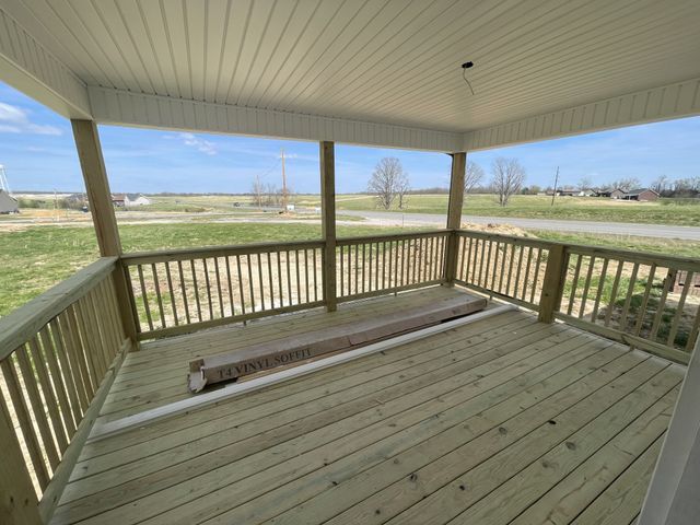 100 Donald Dr, Lafayette, TN 37083