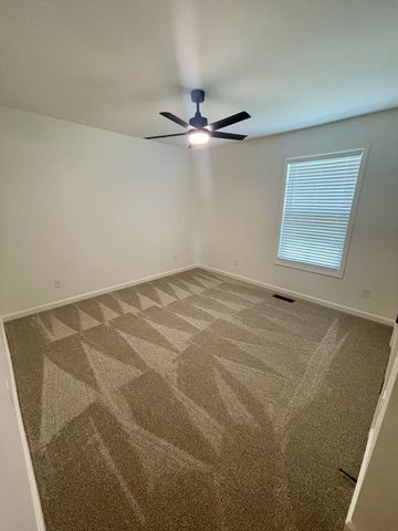 100 Donald Dr, Lafayette, TN 37083