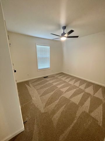 100 Donald Dr, Lafayette, TN 37083